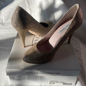 Steve Madden Unity G Gold Glitter Heels